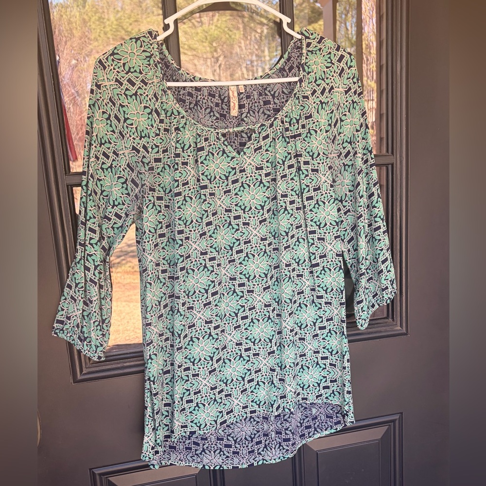 Red Camel Geometric Floral Women's Blouse - Green and Black